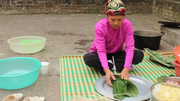 아시아 사람들이 새로운 yaer 떡 만들기 — 비디오