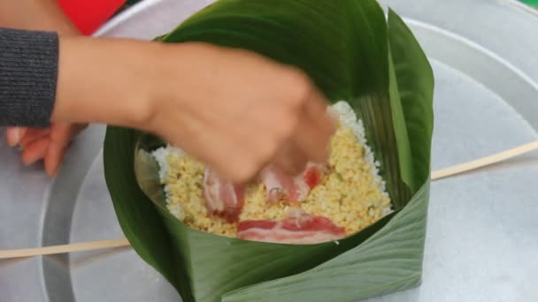 Pirinç kek yapmak — Stok video