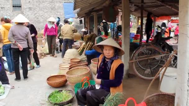 Peole asiático en el mercado rural — Vídeos de Stock