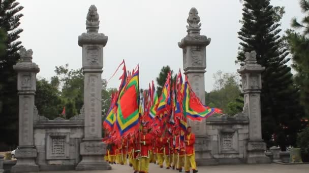 Група азіатських людей відвідують фольклорних фестивалів — стокове відео