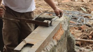 bükme çelik inşaat işi için işçi