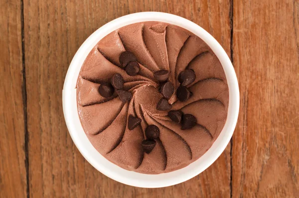 Çikolatalı İtalyan dondurma küvet