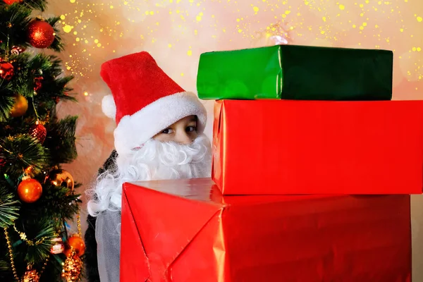 Petit Enfant Père Noël Aide Elfe Avec Une Barbe Blanche — Photo