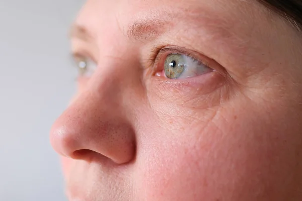 Close Eyes Elderly Woman Opening Blinking Macro Beauty Fine Wrinkles — Stock Photo, Image