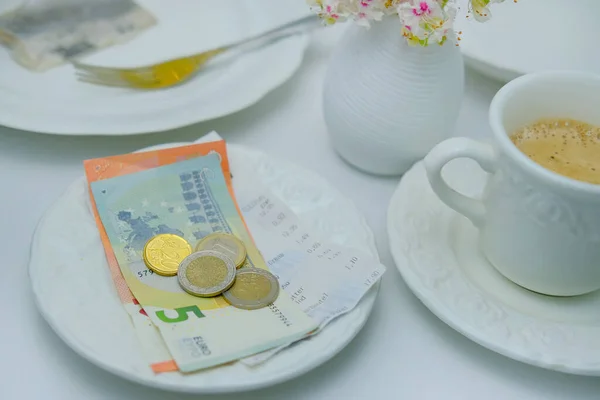 Close White Plate Money Euro Banknotes Coins Restaurant Bill Cup — Stock Photo, Image