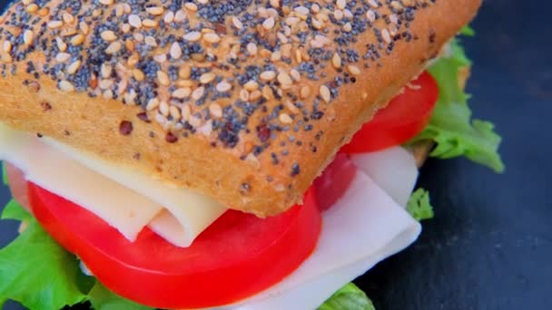 Close Appetizing Sandwich Ripe Tomato Slices Green Lettuce Cheese Ham — Stock Video