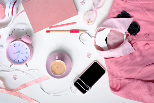 Womens Stylish Accessories Smartphone Blank Screen Glamorous Set Pink Shades — Stock Photo, Image