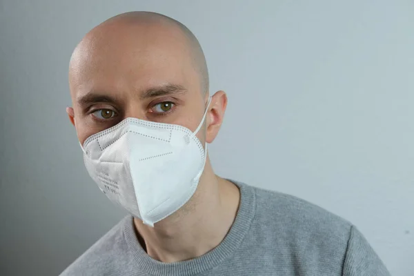 Close Face Young Man White Mask Protective Respirator High Degree — Stock Photo, Image