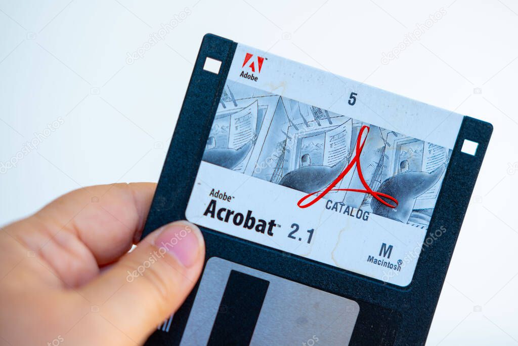 Modern Mainova AG power plant in Frankfurt am Main, providing electricity, gas industrial complex, heat and water across Hessen region, Industrial energy facility, Frankfurt, Germany - August 11, 2025