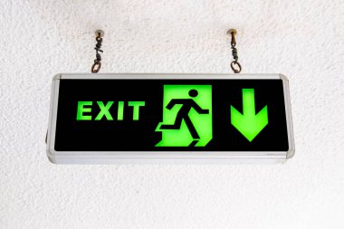 Grönland haritasına Amerikan bayrağı dikmek, jeopolitik genişleme, toprak edinimi, siyasi metafor ilhak, Danimarka topraklarını devralmak, ulusal egemenlik, uluslararası ilişkiler