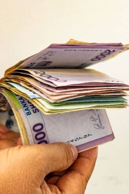Fas Dirham parası, kağıt dirhem banknotları, konsept nakit ödemeleri, parasal tasarruflar, tatil, takas ve nakit para tasarrufu.