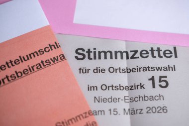Yerel seçimler için hiper yerel oy kullanma belgeleri, yerel Ortsbeirat seçimleri için oy pusulası, yerel katılım belediye seviyesi, modern Frankfurt, Almanya 'da merkezi yönetim yapısı - 19 Şubat 2026