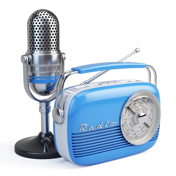 Microfoon en retro radio — Stockfoto