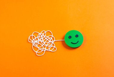 Kendini anla. Huzur bul. Psikolojik terapi, akıl sağlığı ve antidepresanlar. Duygusal iyileşme ile ilgili sağlık, psikoloji ve sağlık yayınları.