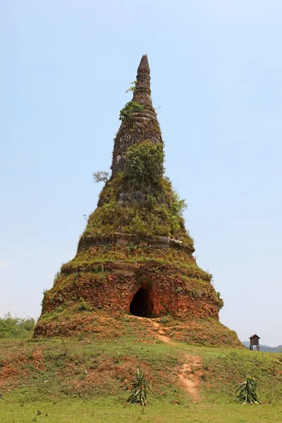 Die Foun Stupa - Muang Khoun - Xieng Khouang — Stockfoto