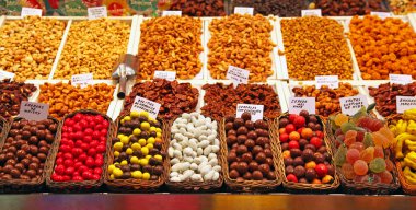 Aperatifler ve muamele etmek