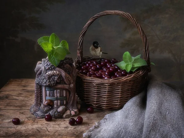 Nature Morte Avec Cerise Menthe — Photo