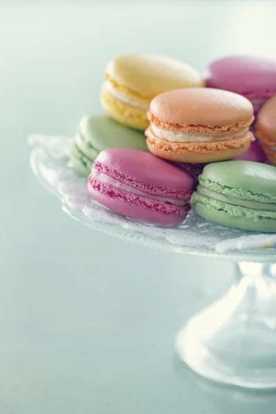 Farbenfrohe Pastell-Macarons Stockbild