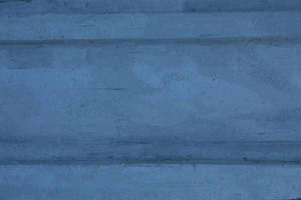 Le fond en béton est plâtré bleu et peint. La direction horizontale du puits — Photo