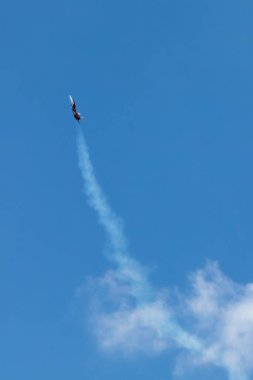 22 Mayıs 2021, Rusya, Moskova. Su-27 savaş jeti gökyüzünde akrobasi yapıyor..