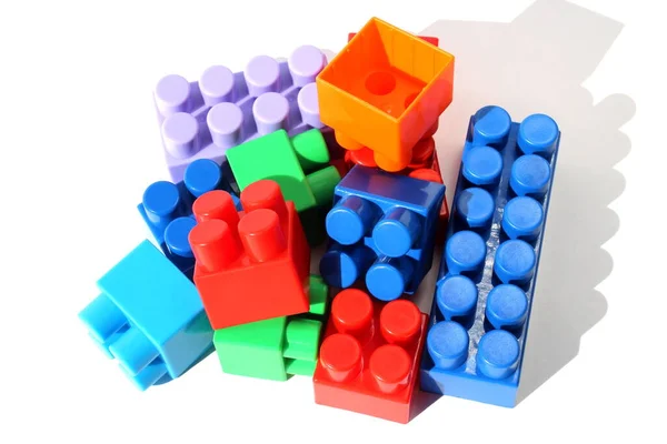 Brinquedos Brilhantes Das Crianças Forma Blocos Encontram Montão Para Construção — Fotografia de Stock