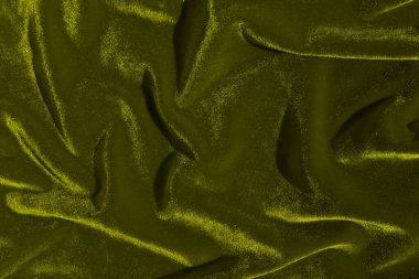 Güneşte parlayan buruşuk kadife kumaşın dokusu