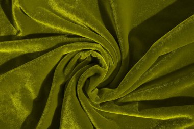 Güneşte parlayan buruşuk kadife kumaşın dokusu