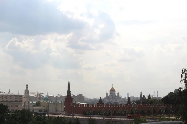 Cityscape Kremlin Moscou Dia Nublado Verão — Fotografia de Stock