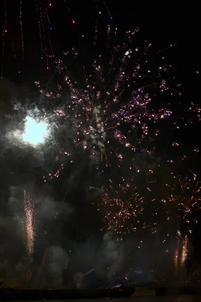 Colorful Fireworks Exploding Night Sky — Stock Photo, Image