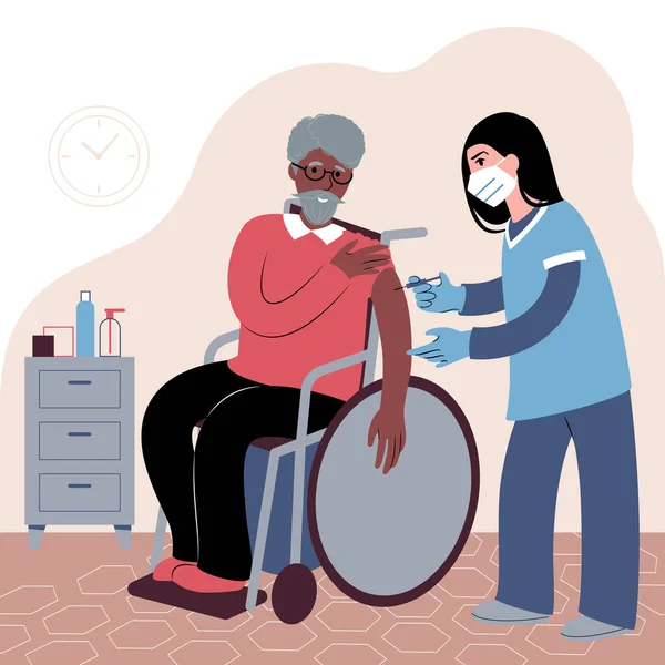 Aşı prosedürü. Kafkas kadın hemşire bir hastaya aşı aşısı uyguluyor. Yüz maskeli genç bir doktor elinde şırınga ve tekerlekli sandalyede kolları açık yaşlı bir siyah adam tutuyor. Düz biçim illüstrasyonu.