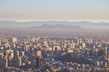 santiago Şili üzerinden hava kirliliği