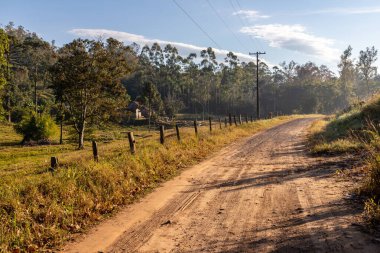 Kirli yol ve tarlalar, Venancio Aires, Rio Grande do Sul, Brezilya