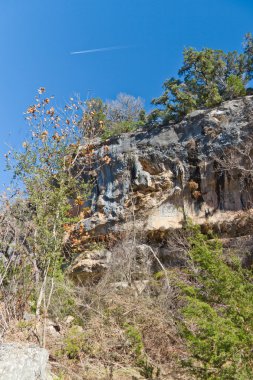 Hamilton havuzu üzerinde uçak