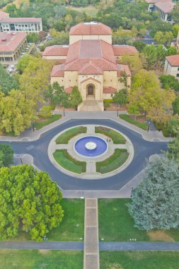 Palo Alto kampüsünde Stanford