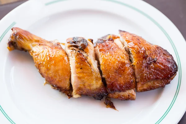 Ayam panggang, masakan Thailand. — Stok Foto