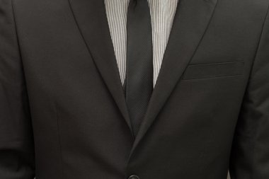 İşadamı giyen takım elbise ve kravat kravat