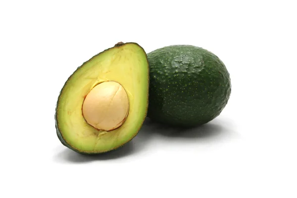 Avocado geïsoleerd op een witte achtergrond — Stockfoto