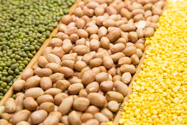 Зеленая фасоль и арахис
