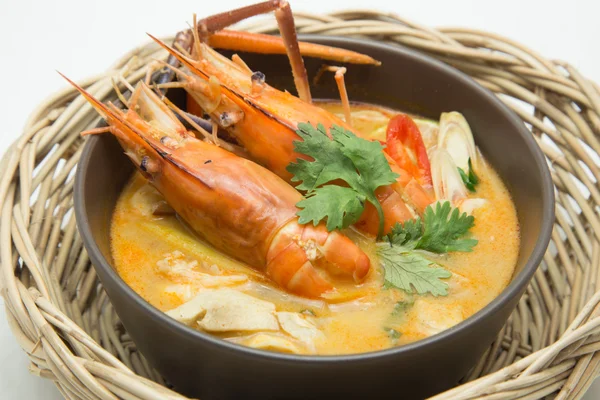 Tom Yam Kung Suppe. Thailändisches Essen — Stockfoto