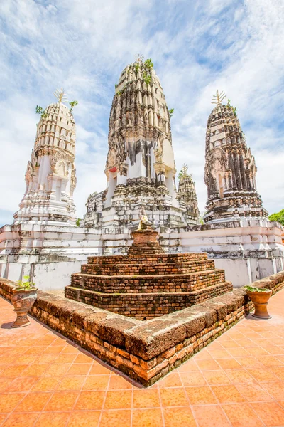 Wat Phra Mahathat, Budist tapınağı, Ratchaburi, Tayland — Stok fotoğraf