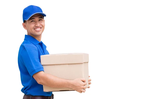 Entrega hombre sosteniendo una caja de paquete —  Fotos de Stock