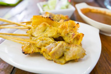Fıstık soslu Pork Satay