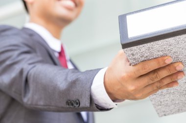 Asya işadamı alınan belgeler