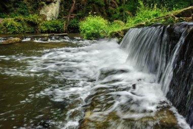 Weir Nehri üzerinde