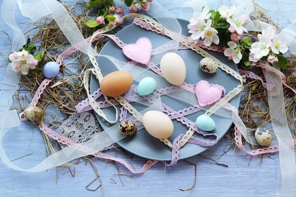 Eggs Easter Decorations Spring Flowers Wooden Surface Window — Stock Photo, Image