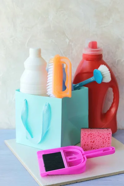 Liquid Detergents Plastic Bottles Packaging Home Cleaning Products Table — Stock Photo, Image