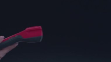 Akıllı saat ile ödeme, nakit ödeme, kart cüzdan terminali kullanarak satın alma