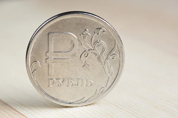 Moneda de rublo con nuevo signo — Foto de Stock