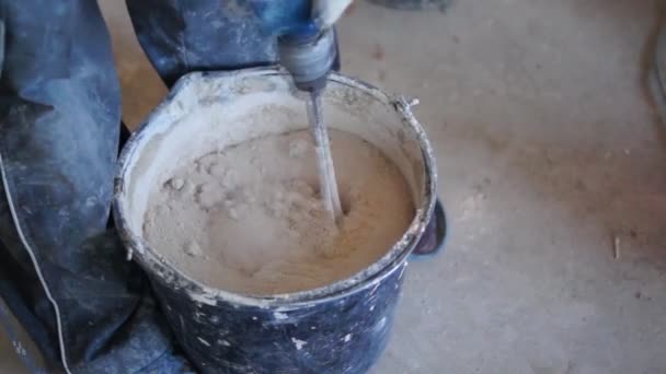 Mortar mixed in bucket — Stock Video