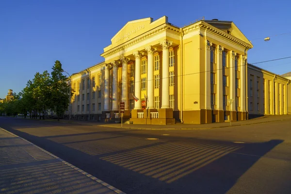 Дом Физкультуры Летом Освещается Восходом Солнца Ранним Утром Городе Петрозаводске — стоковое фото